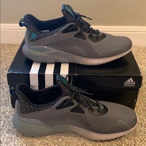 Adidas Alphabounce M in Ash Gray, Men’s Size 10.5